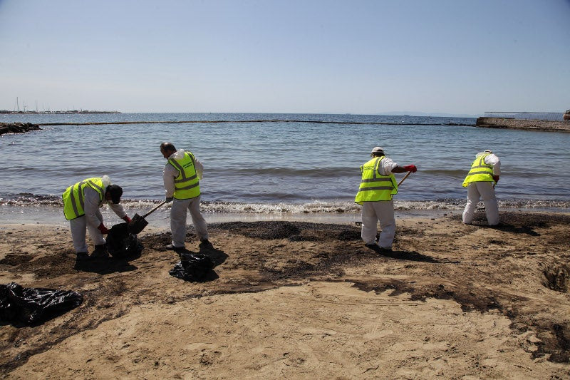 Σε απόγνωση οι ψαράδες στο Σαρωνικό -Επεσαν 60% οι πωλήσεις